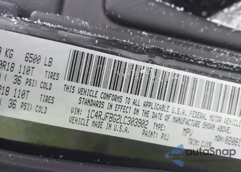 2020 Jeep Grand Cherokee Limited 4X4 z USA, uszkodzony, nr VIN 1C4RJFBG2LC303902